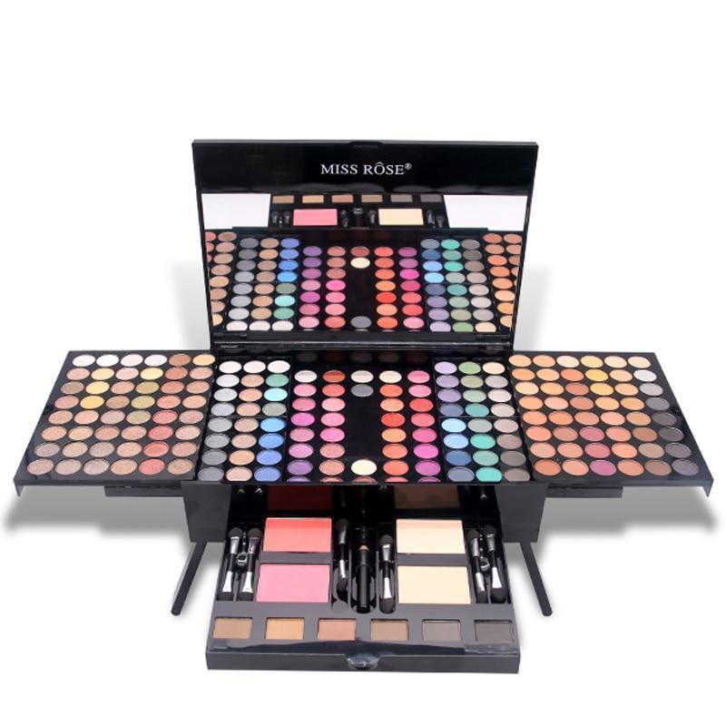 ULTIMATE MAKEUP SET - World's Finest - 