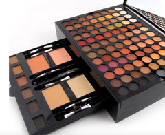 ULTIMATE MAKEUP SET - World's Finest - 
